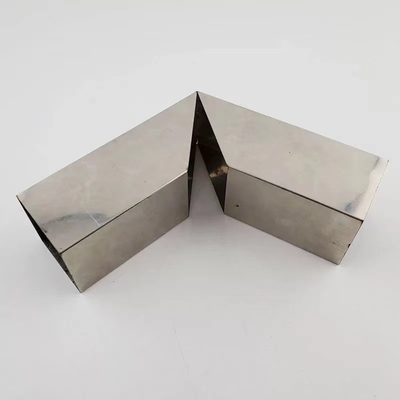 SS301 SS303 CNC أنبوب القطع بالليزر أجزاء الفولاذ المقاوم للصدأ خدمات الصفائح المعدنية الأنابيب
